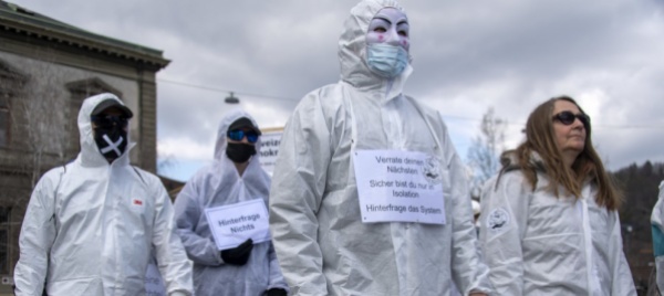 manifestazione-a-neuchatel-contro-misure-anti-covid-19