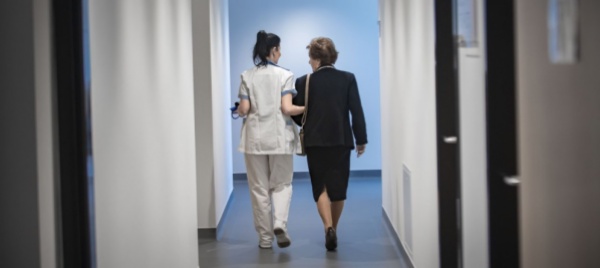 in-piazza-per-sostenere-il-personale-sanitario