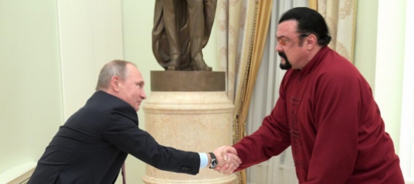 steven-seagal-e-un-membro-del-partito-pro-cremlino