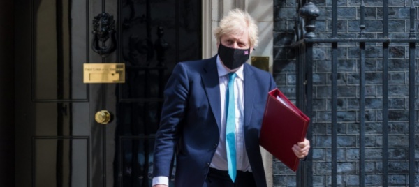 boris-johnson-contesta-debito-da-535-sterline-non-pagato