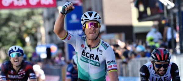 peter-sagan-il-piu-veloce-a-foligno-bernal-rimane-in-rosa