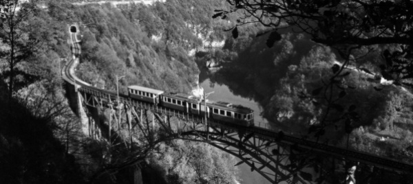 un-viaggio-nel-tempo-a-bordo-del-treno-storico