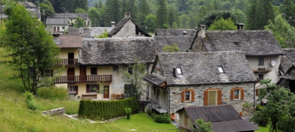 in-verzasca-la-mostra-confabulazione