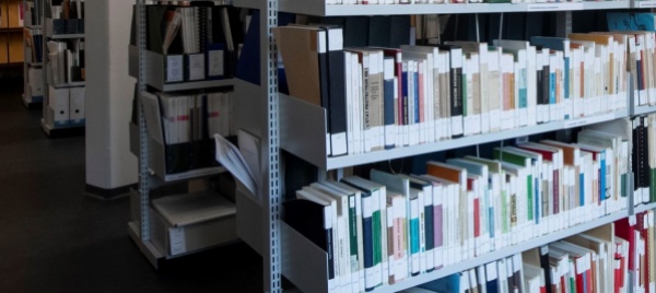 alliance-francaise-locarno-gli-orari-della-biblioteca