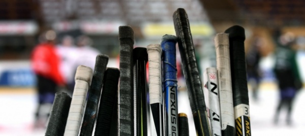 famiglia-minacciata-con-bastoni-da-hockey-aperta-inchiesta