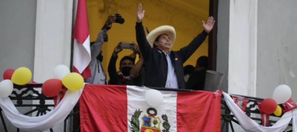 castillo-maestro-contadino-presidente