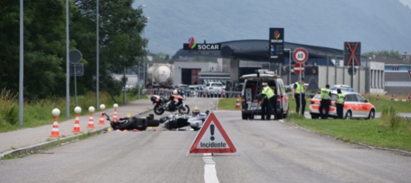 scontro-fra-due-moto-a-sant-antonino-due-feriti-uno-grave