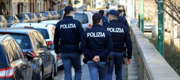 italia-rave-party-con-700-no-mask-in-paese-con-variante-delta