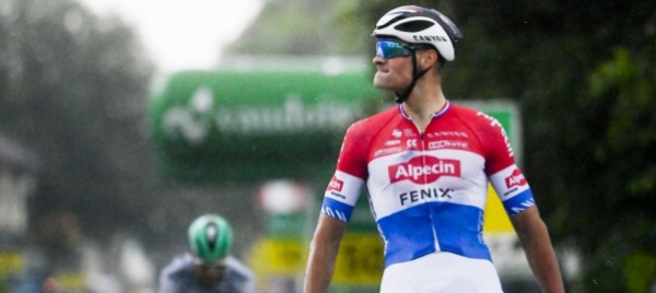 van-der-poel-mette-la-firma-sul-tour-de-suisse