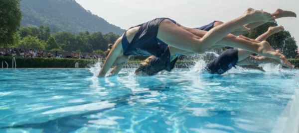 prezzi-diversi-in-piscina-a-mendrisio-una-disparita