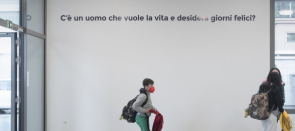 due-minuti-per-la-scuola-protesta-simbolica