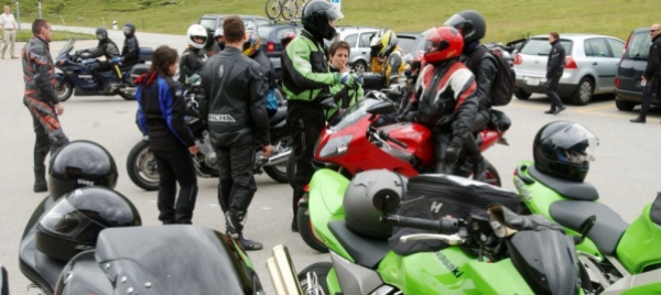 al-lucomagno-la-giornata-di-prevenzione-moto