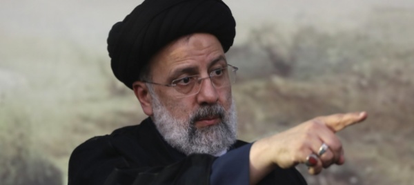 gli-iraniani-senza-soldi-e-senza-vere-elezioni