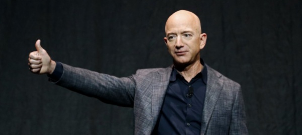 le-petizioni-per-lasciare-jeff-bezos-nello-spazio