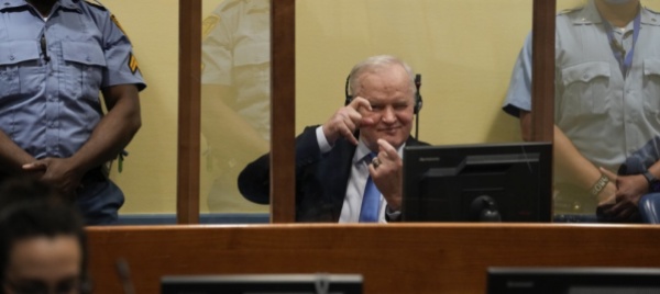 confermato-l-ergastolo-a-mladic-il-boia-di-srebrenica