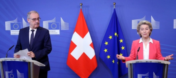 la-svizzera-alla-ricerca-della-quadratura-del-quadro