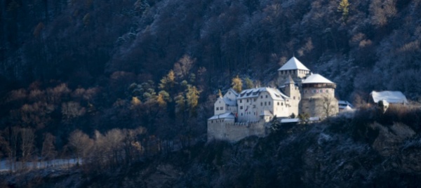 green-pass-europeo-c-e-il-liechtenstein-svizzera-in-attesa