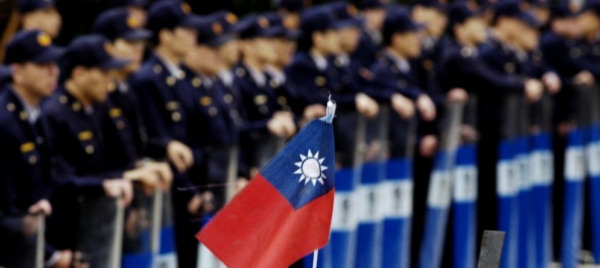 la-cina-invia-28-aerei-prova-di-forza-a-taiwan