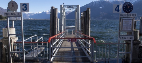 prende-il-traghetto-e-scompare-ricerche-sul-lago-maggiore