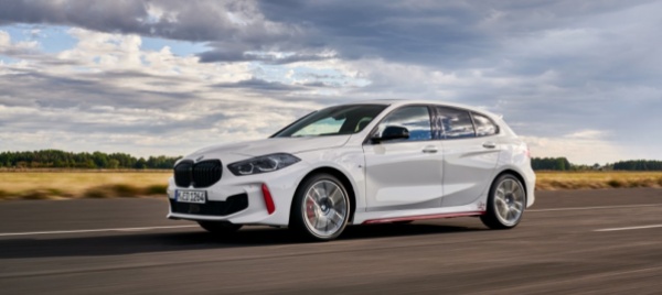 bmw-128ti-sportivita-accessibile