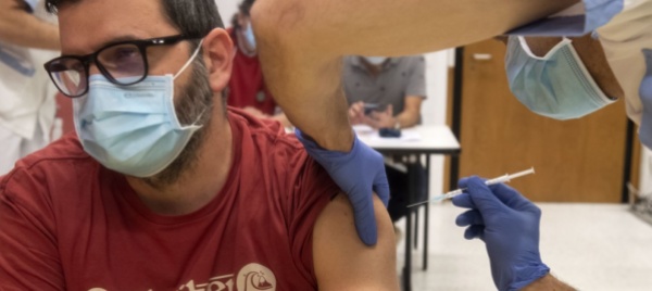 a-cama-sabato-19-giugno-il-vaccino-per-16-17enni