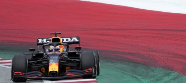 verstappen-non-fa-sconti-in-stiria-e-allunga-in-vetta