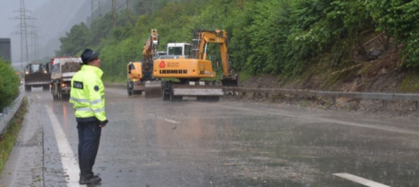 riaperta-l-autostrada-a2-fra-faido-e-biasca