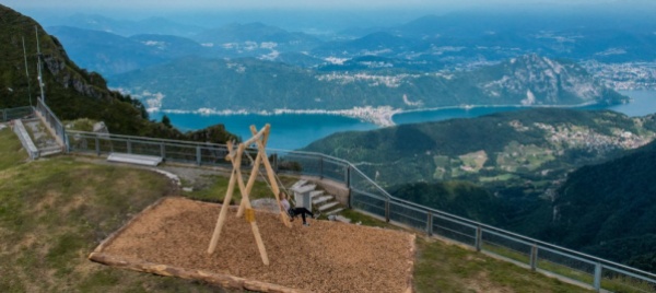in-altalena-in-vetta-al-monte-generoso