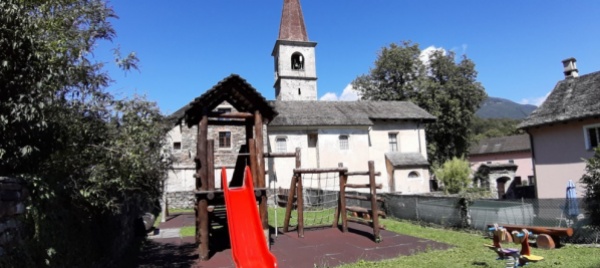 antenne-sul-campanile-d-arcegno-swisscom-le-tolga