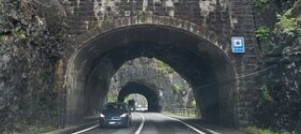 svizzera-riaperta-al-traffico-la-axenstrasse
