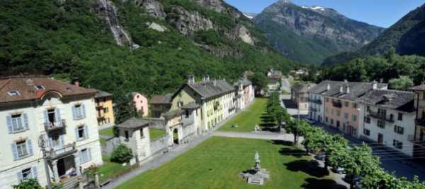 cevio-70-bancarelle-per-il-mercato-dell-artigianato-locale