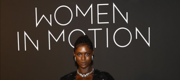 cannes-jodie-turner-smith-derubata-dei-suoi-gioielli