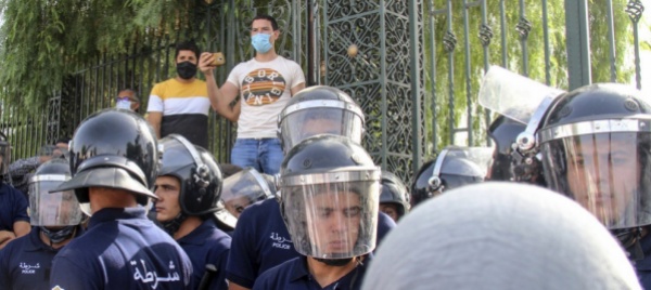 saied-caccia-anche-il-direttore-della-tv-pubblica