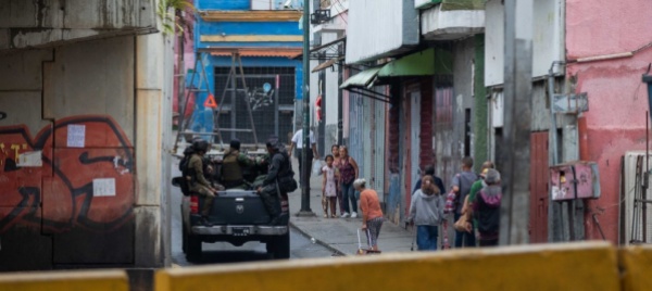 polizia-contro-gang-26-morti-a-caracas