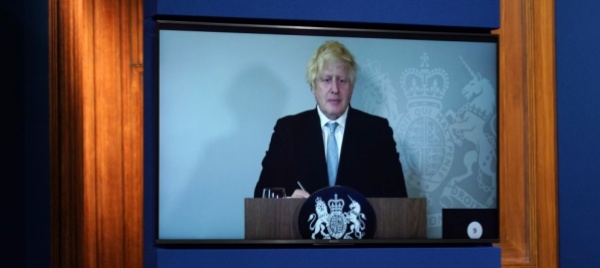 johnson-riapre-l-inghilterra-gli-usa-la-richiudono