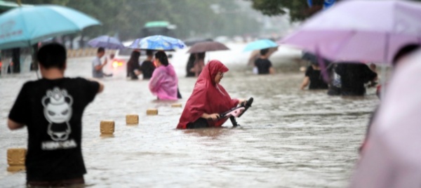 piogge-record-in-cina-vittime-tra-i-passeggeri-del-metro
