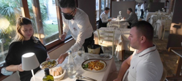 un-certificato-parziale-per-chi-vuole-andare-in-italia