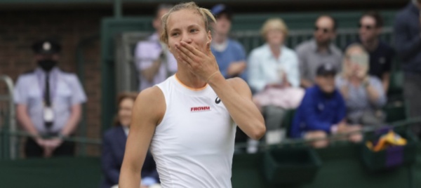 golubic-mai-cosi-in-alto-federer-superato-da-berrettini
