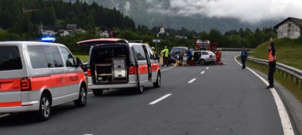 scontro-sulla-strada-del-maloja-un-morto-e-quattro-feriti