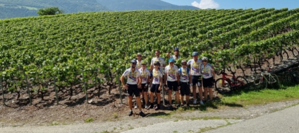 prosegue-tra-i-vigneti-vallesani-il-viaggio-di-temperature-in-sella