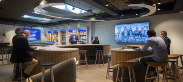 inaugurato-a-lugano-il-nuovo-negozio-swisscom
