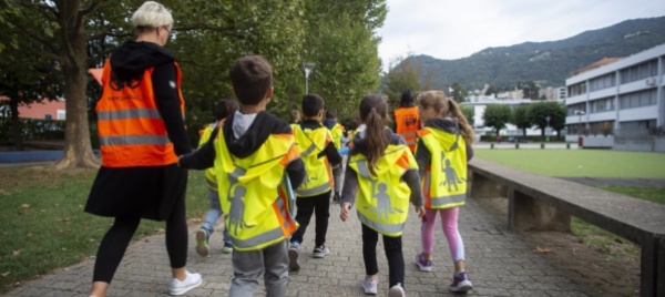 chiasso-ha-fatto-la-sua-scelta-meglio-in-pedibus-che-in-bus