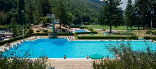 carona-la-piscina-deve-restare-pubblica