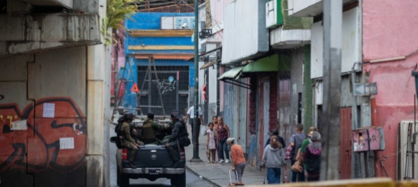 venezuela-battaglia-per-le-strade-di-caracas