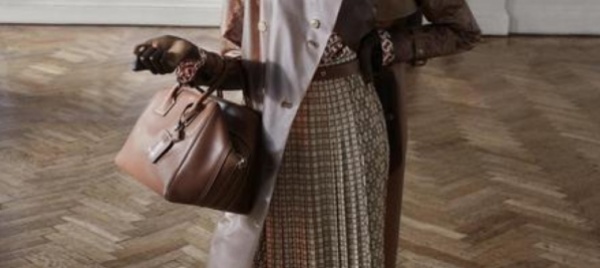 moda-per-il-marchio-burberry-le-vendite-volano