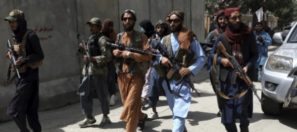 caos-a-kabul-venti-morti-in-aeroporto