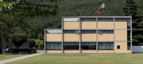 riva-san-vitale-il-centro-scolastico-ritrova-la-sua-modernita