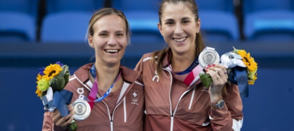 bencic-e-golubic-medaglia-d-argento-in-doppio