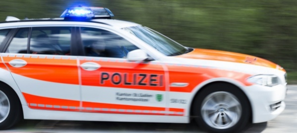 san-gallo-auto-in-fiamme-sulla-a1