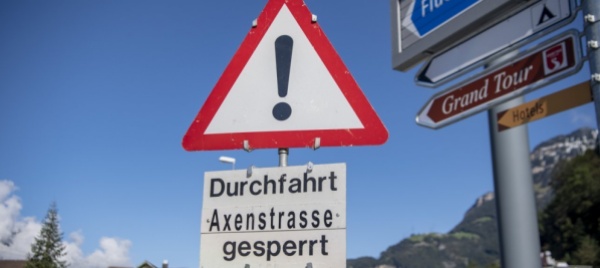 altri-sassi-sulla-axenstrasse-nuovamente-chiusa-la-strada
